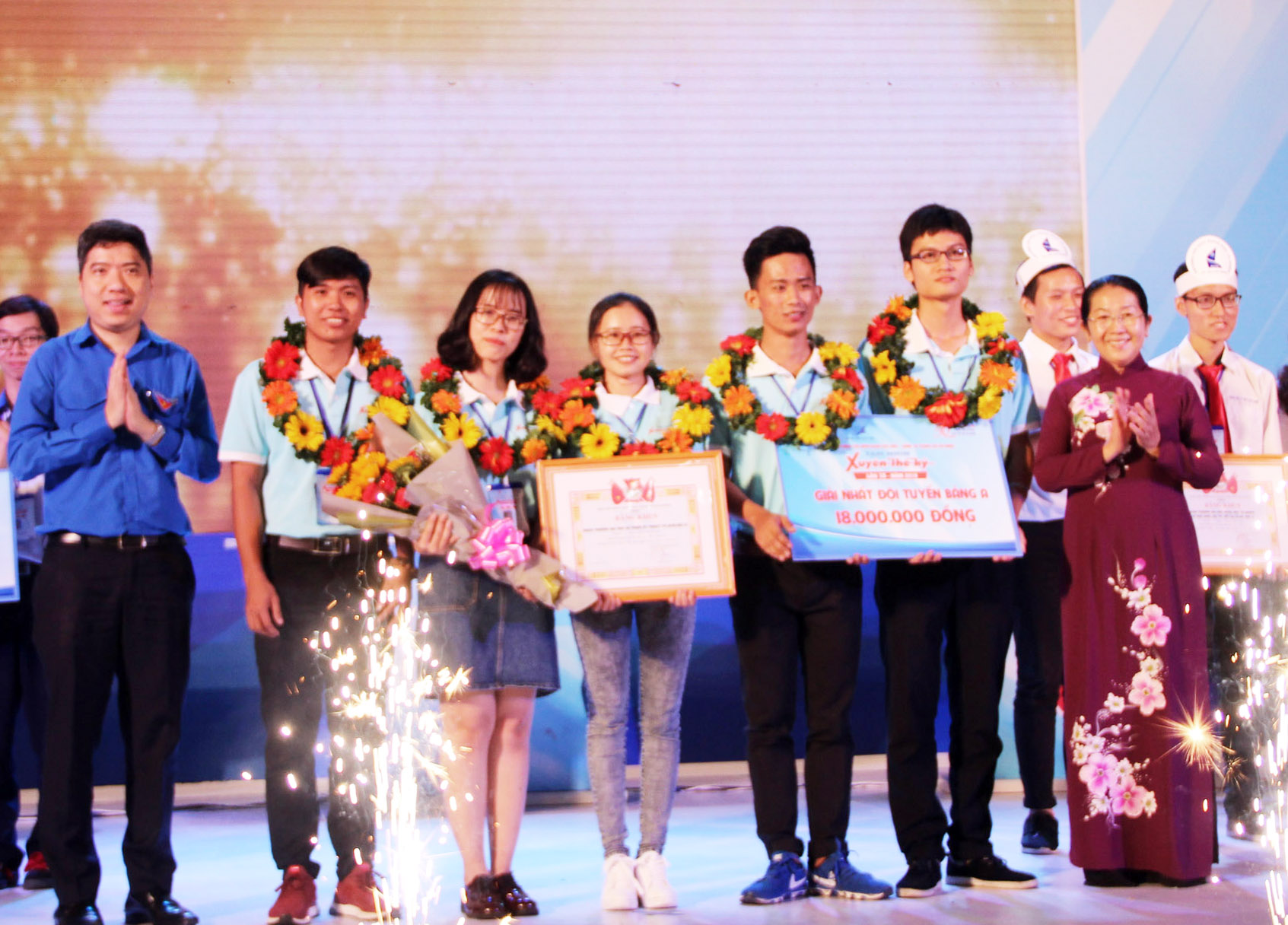 Trường Đại học Sư phạm Kỹ thuật TP Hồ Chí Minh đoạt giải nhất Hội thi Olympic các môn khoa học Mác - Lênin và Tư tưởng Hồ Chí Minh